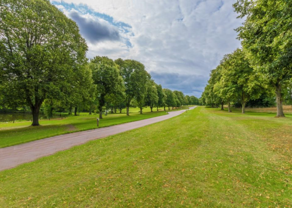 Private gated development of 5 Grade 2 Listed houses at Broxbourne golf