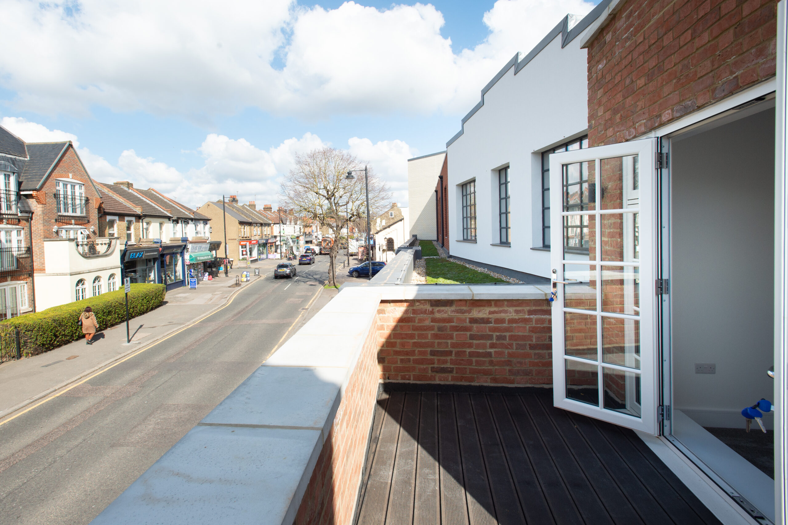 New Build 2 bedroom detached house in one of the best roads in enfield