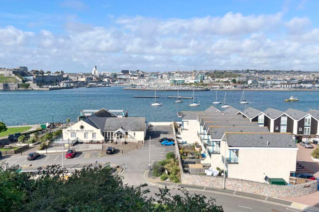 Spinnaker Quay Plymouth 22 New Build Waterfront Houses