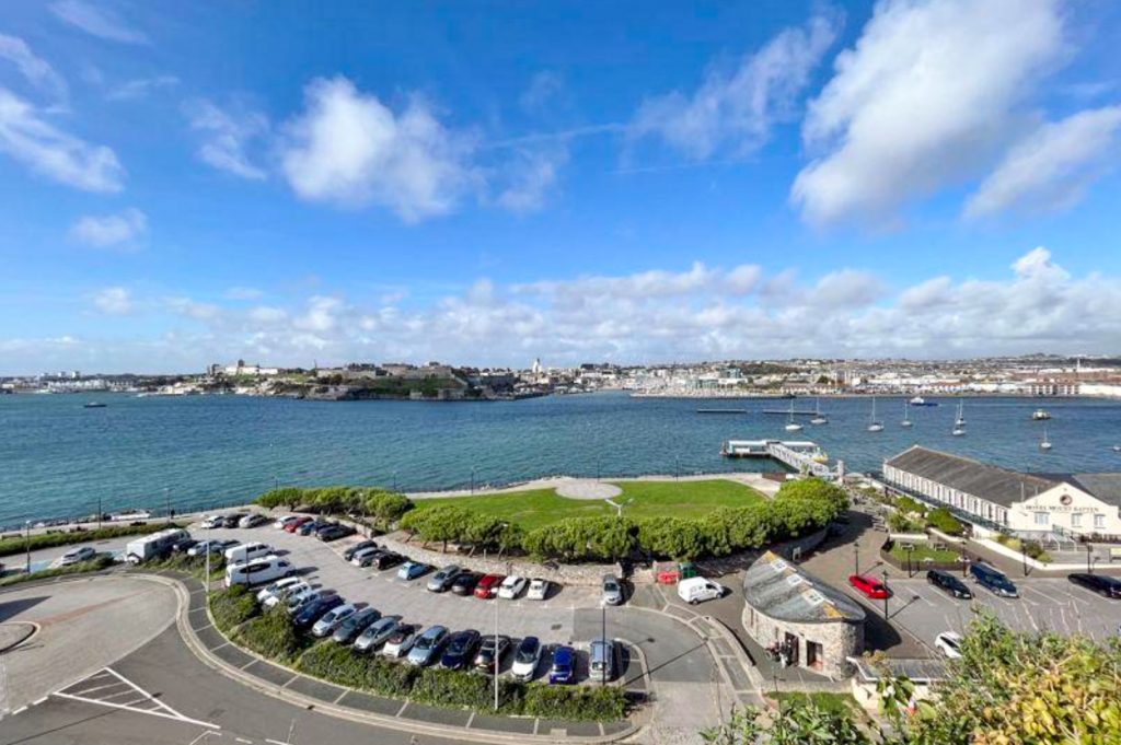 Spinnaker Quay Plymouth 22 New Build Waterfront Houses